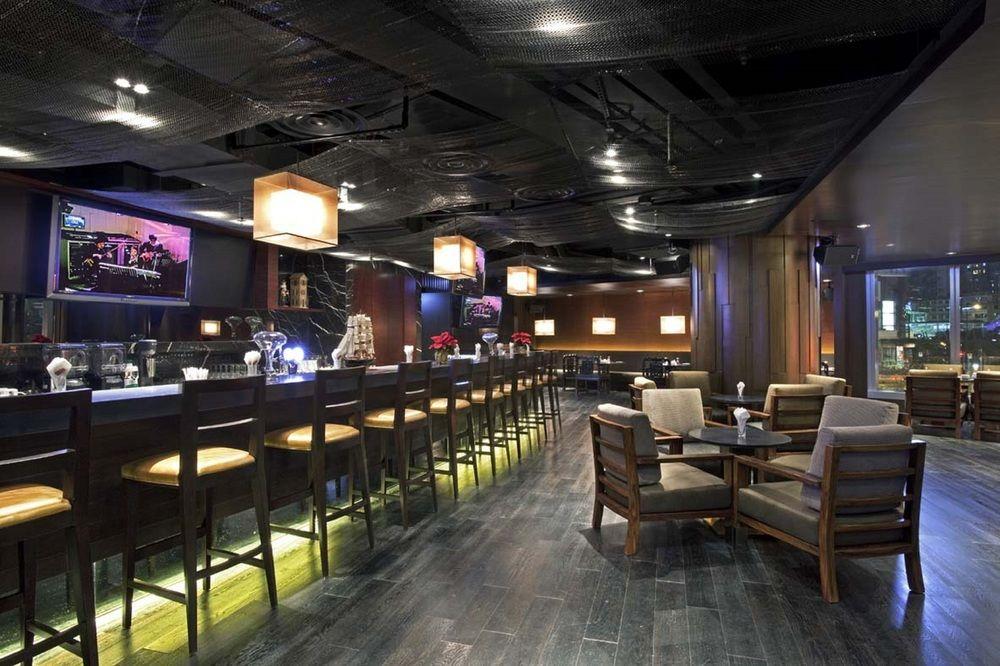 Nina Hotel Tsuen Wan West Hong Kong Exterior photo The interior of a bar