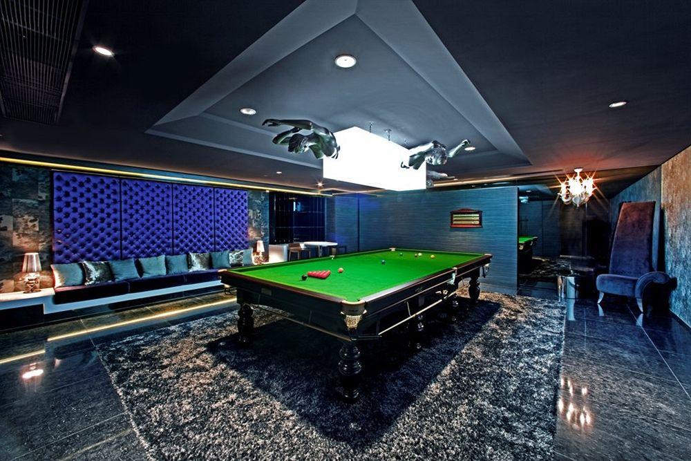 Nina Hotel Tsuen Wan West Hong Kong Exterior photo The Billiard Room