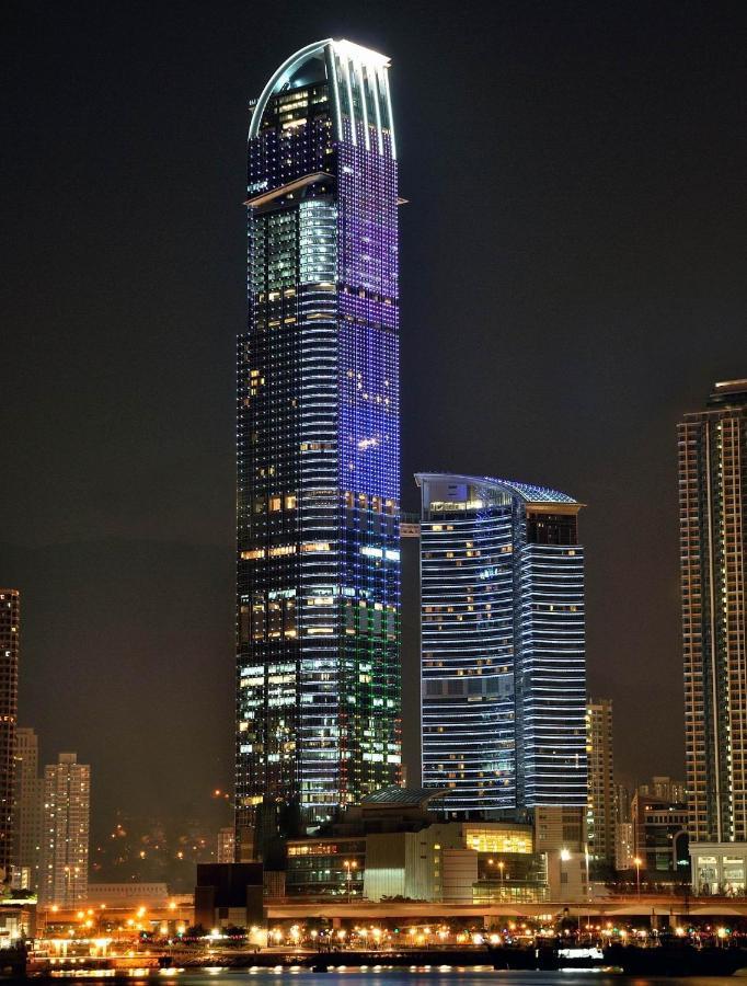 Nina Hotel Tsuen Wan West Hong Kong Exterior photo The Empire at night