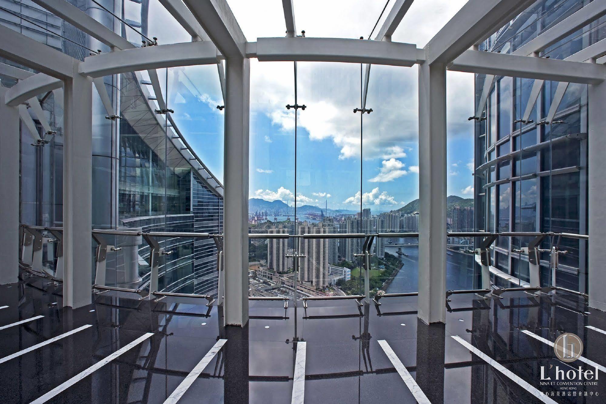 Nina Hotel Tsuen Wan West Hong Kong Exterior photo Sky100
