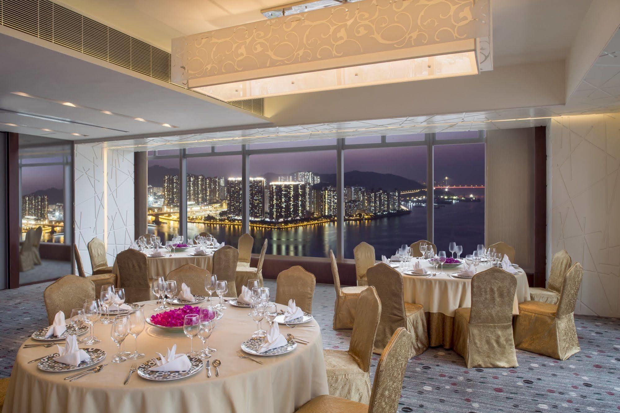 Nina Hotel Tsuen Wan West Hong Kong Exterior photo The Harbour Room